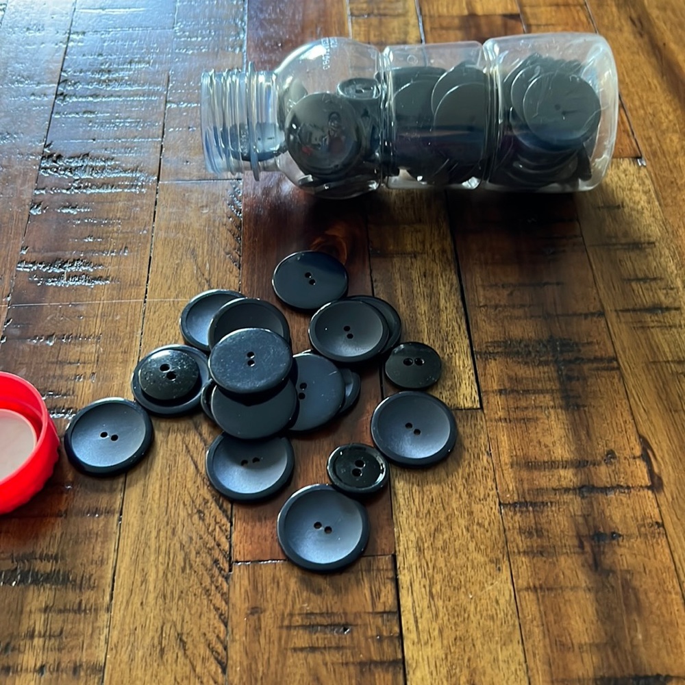 Black /navy buttons
